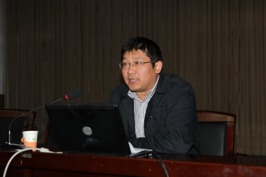 我校舉辦中層干部培訓班“財務管理工作”專題講座