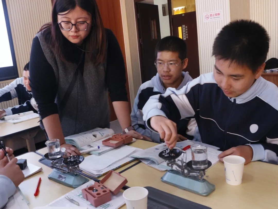 ?良師導航，同栽棟梁之才——我校物理科學與技術學院2022級物理學學生前往唐山市二十七中進行教育見習