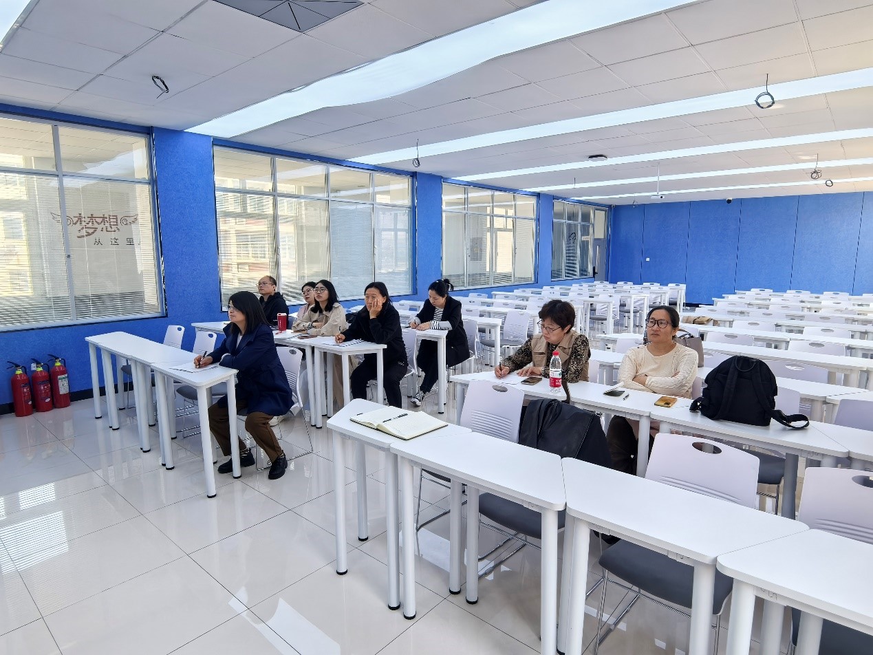 數學與計算科學學院開展師范生教育實習遠程指導活動