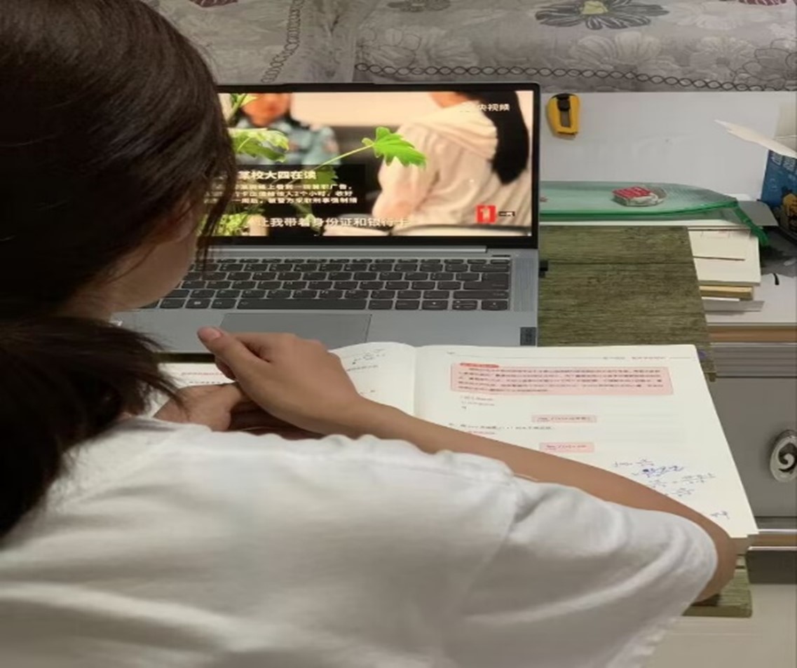 數學與計算科學學院開展反詐宣傳活動