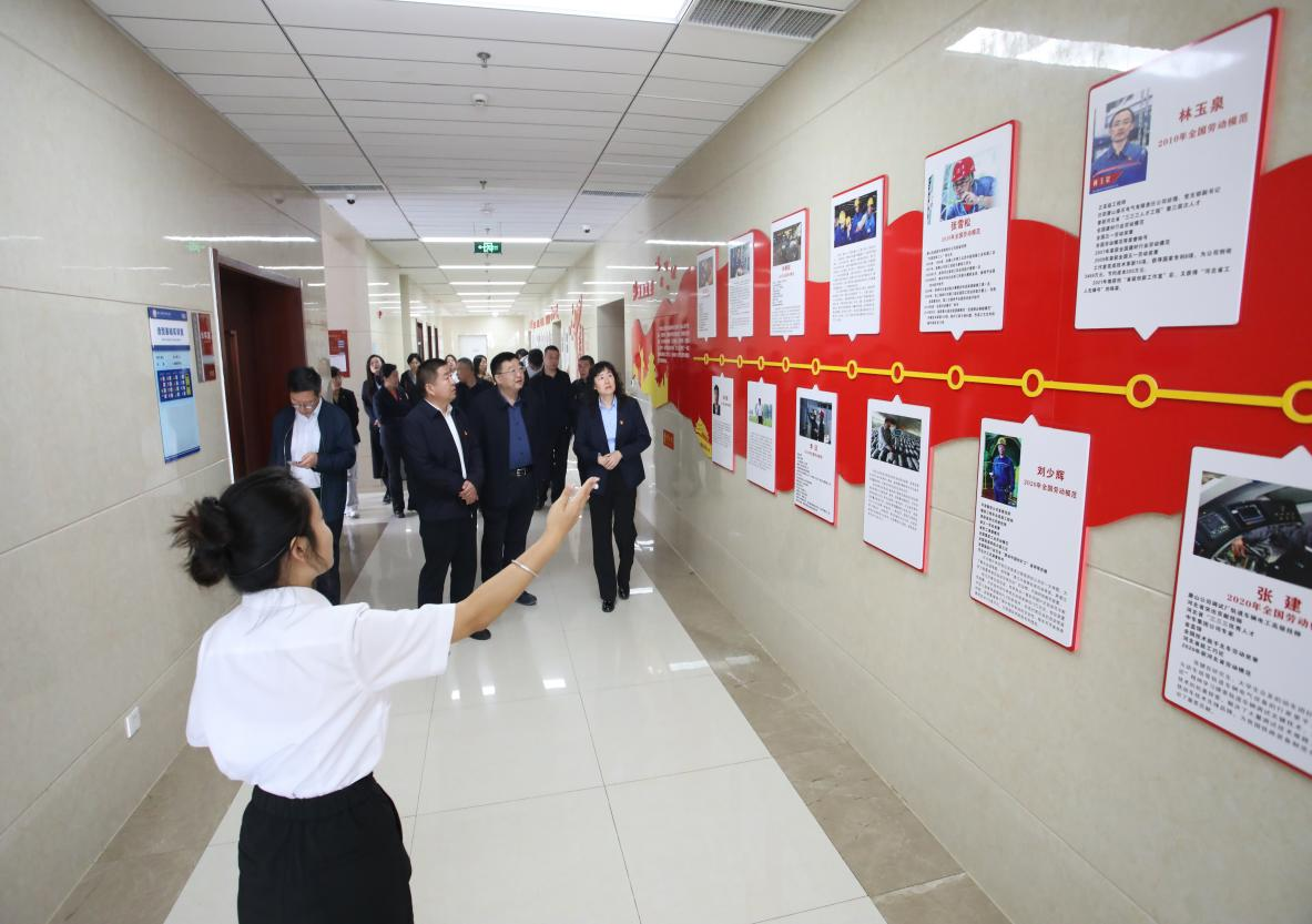 副院長(zhǎng)安文忠?guī)ш?duì)赴曹妃甸職業(yè)技術(shù)學(xué)院開展高校黨建結(jié)對(duì)幫扶交流工作